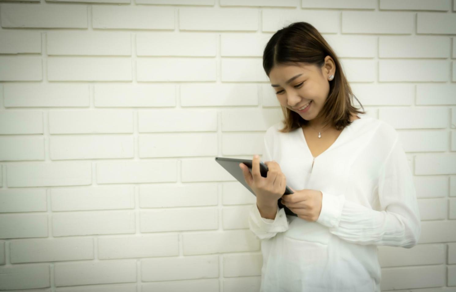 Volteriqo Seminarraum mit Teilnehmern während interaktiver Diskussionsrunde